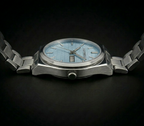 Calvin bolo blue